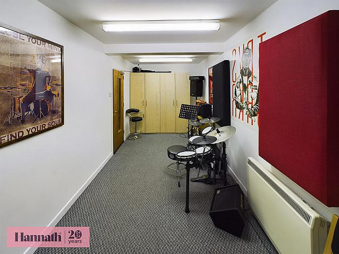 Gf & Basement - 15 High Street