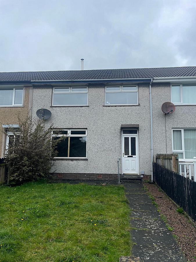 8 Hillmount Gardens, Larne, BT40 1TF