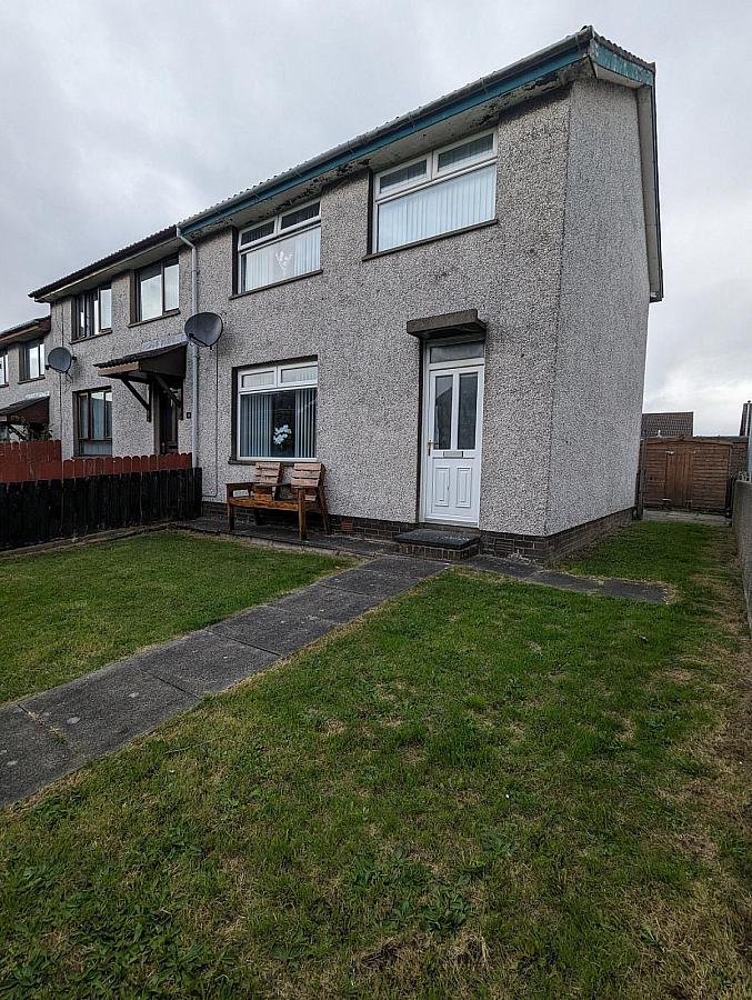 18 Hillmount Gardens,larne, BT40 1TF