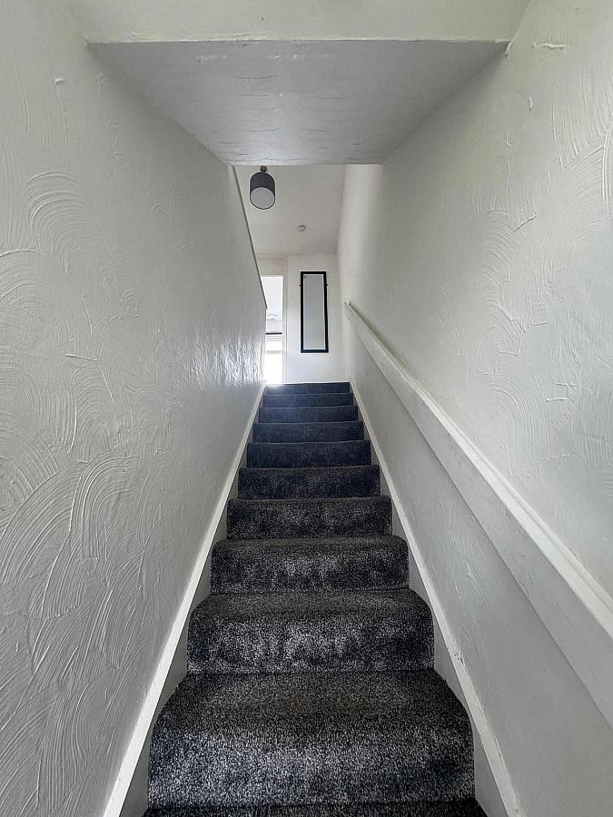 18 Hillmount Gardens