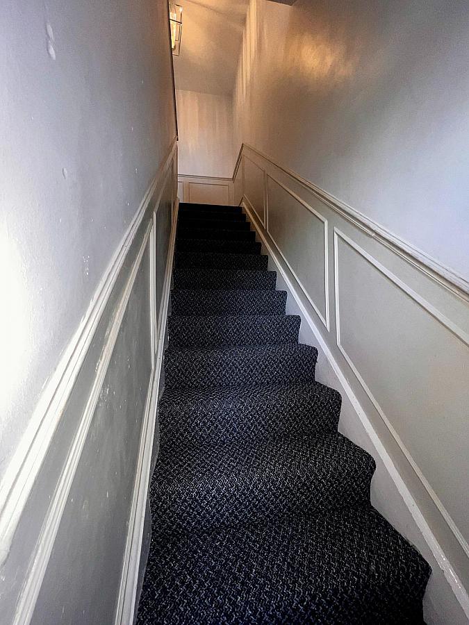 16 Hillmount Gardens