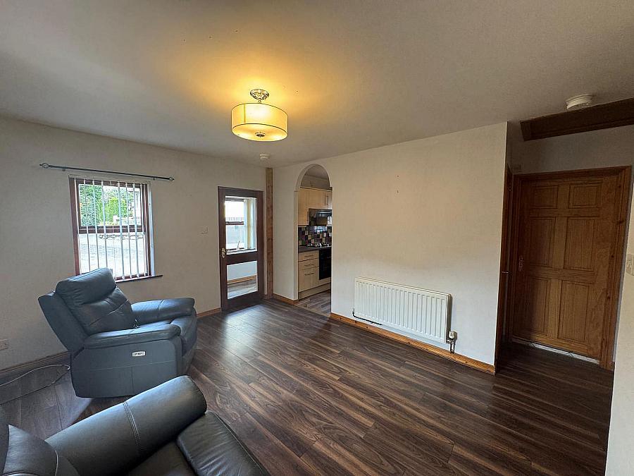 1b Lansdowne Crescent