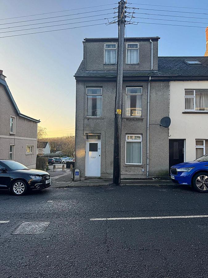 43 The Roddens, Larne, BT40 1QL