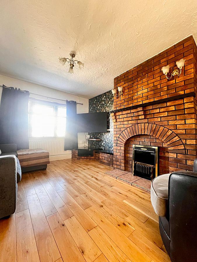 8 Carneal Close