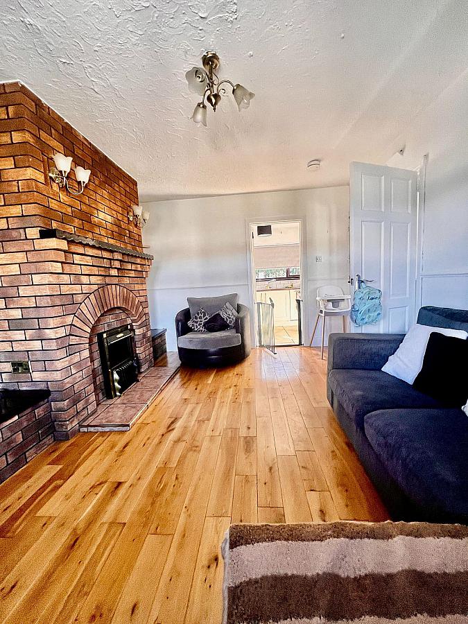 8 Carneal Close