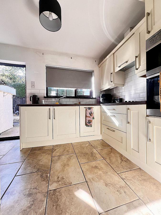 8 Carneal Close