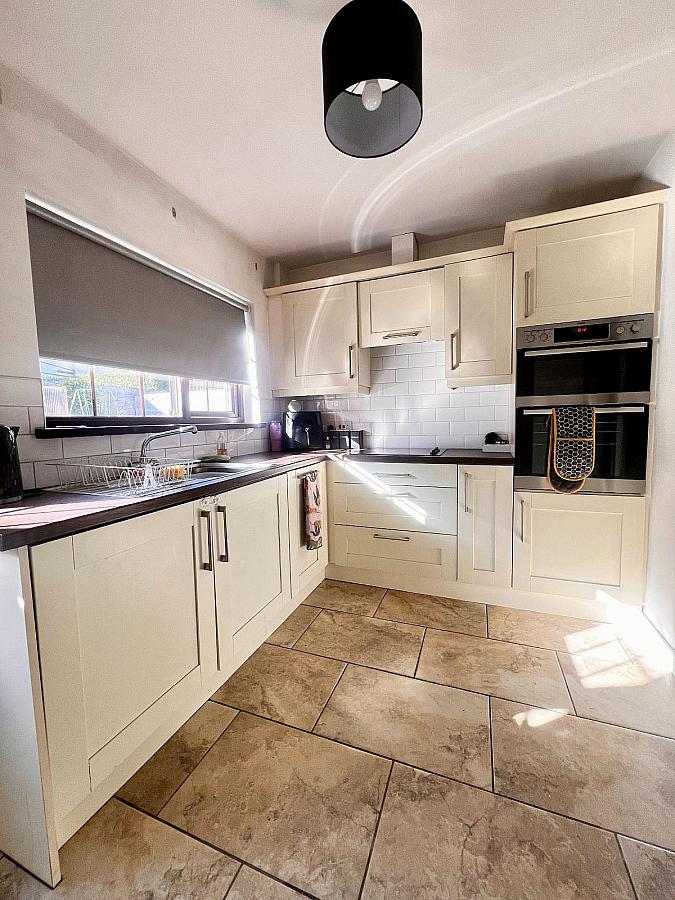 8 Carneal Close