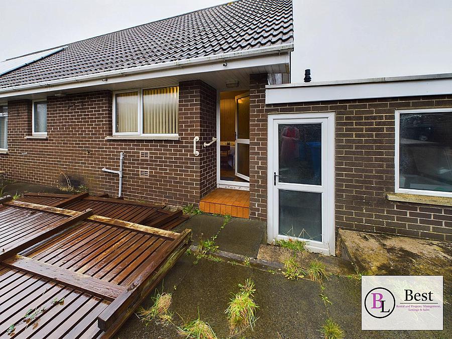 9 Cairn Grove