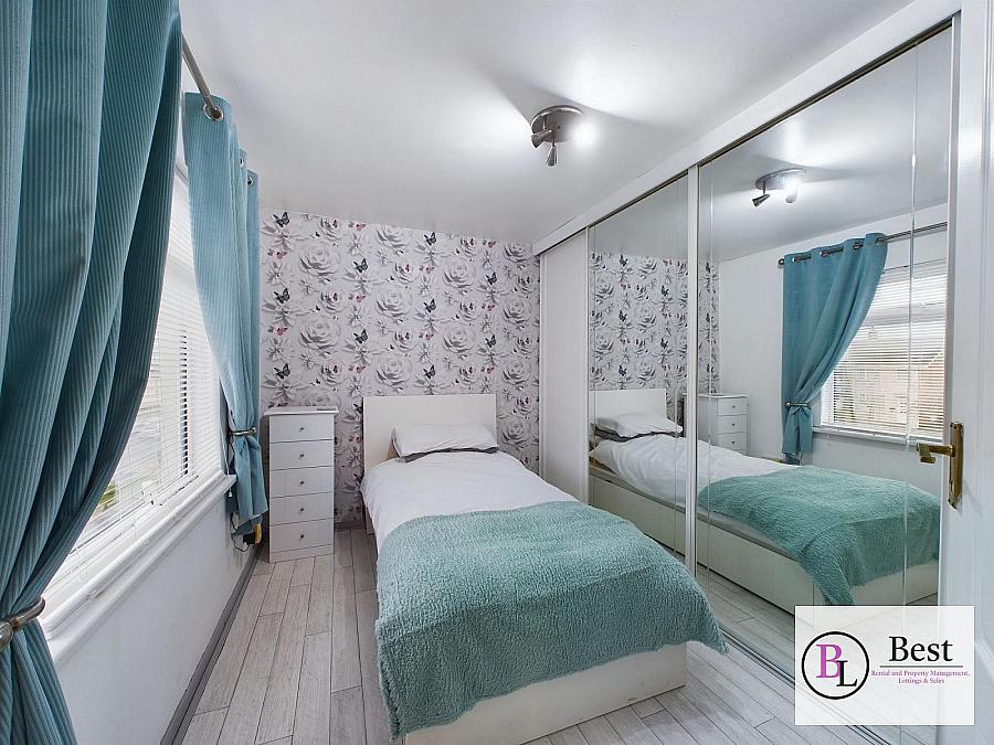 156 Linn Road 156 Linn Road