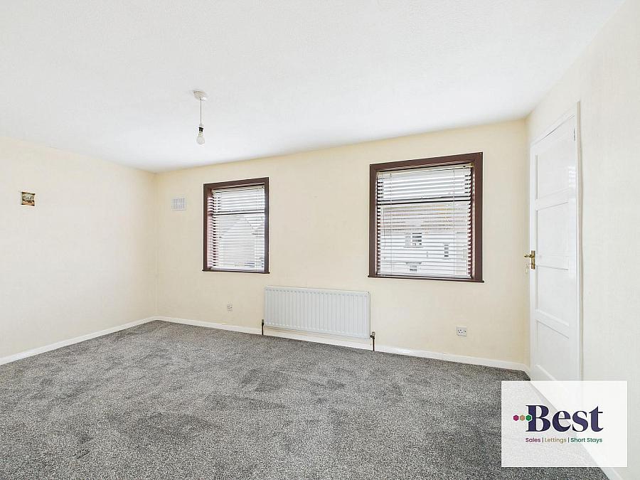 12 Sallagh Park North