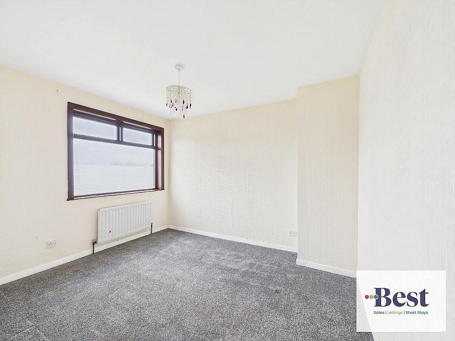 12 Sallagh Park North