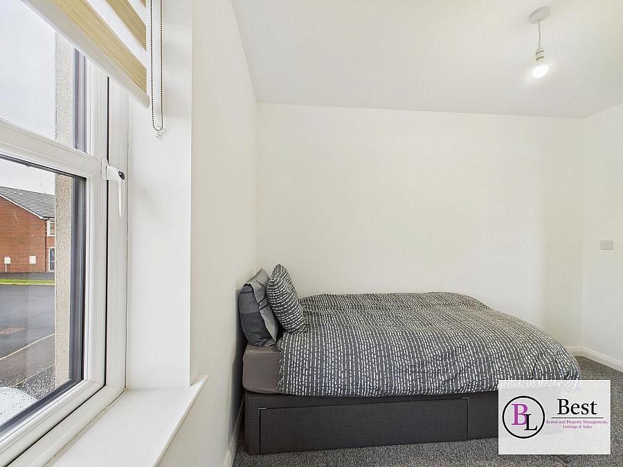 74 Blackthorn Rise