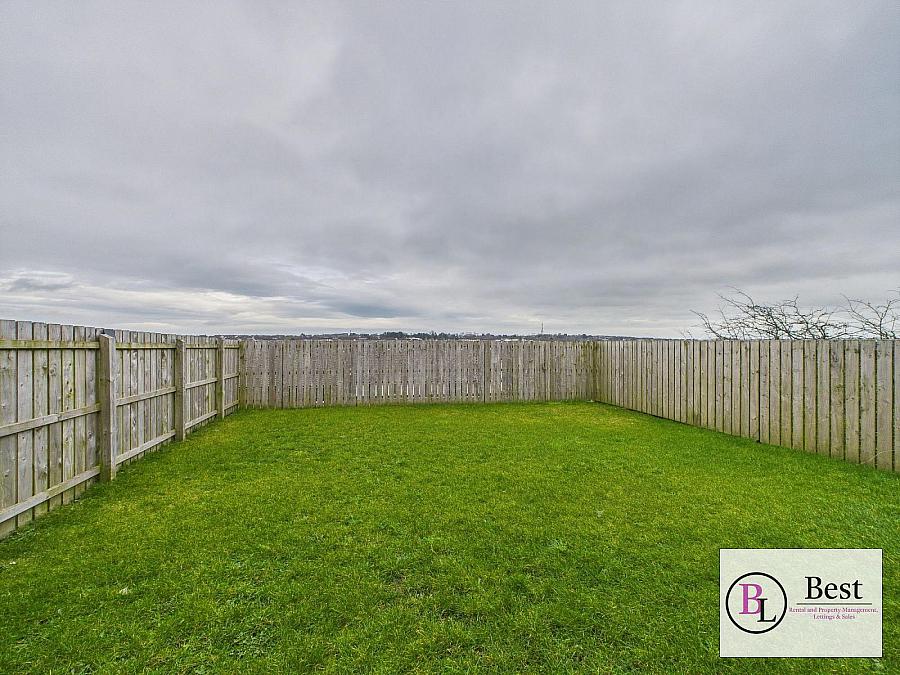 74 Blackthorn Rise
