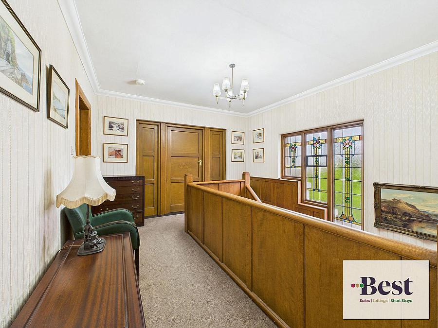 1 Lansdowne Crescent