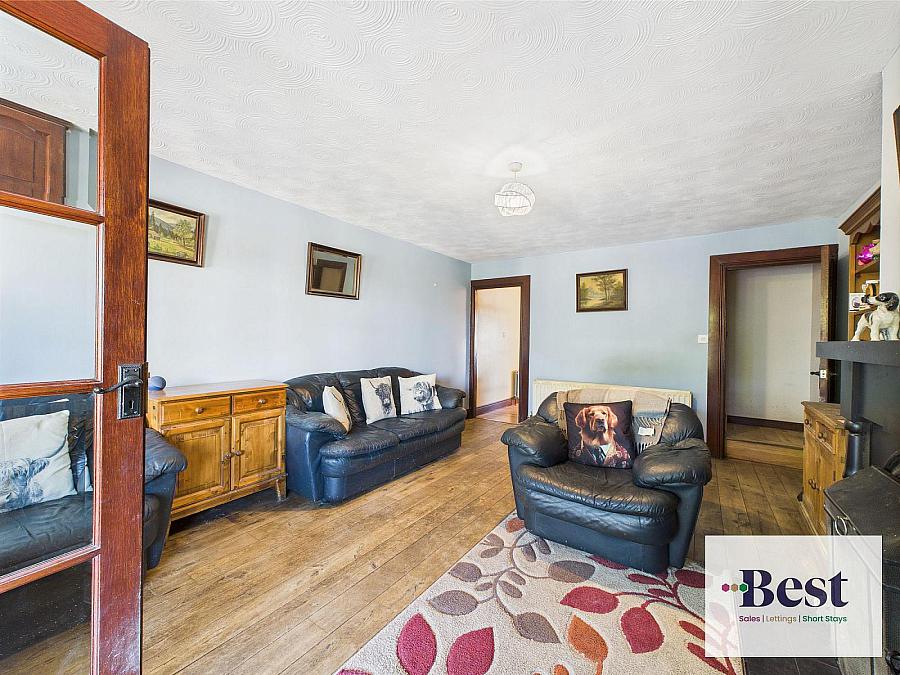 11 Ballysnod Road