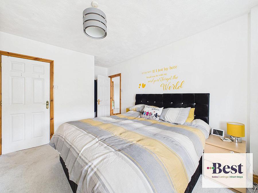 3 Oakdene