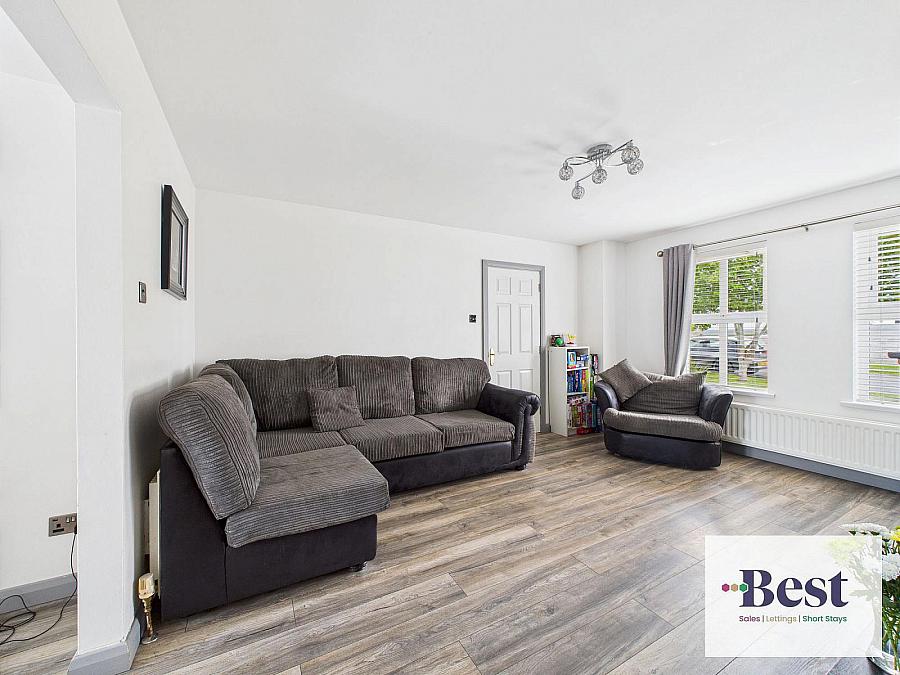 3 Oakdene