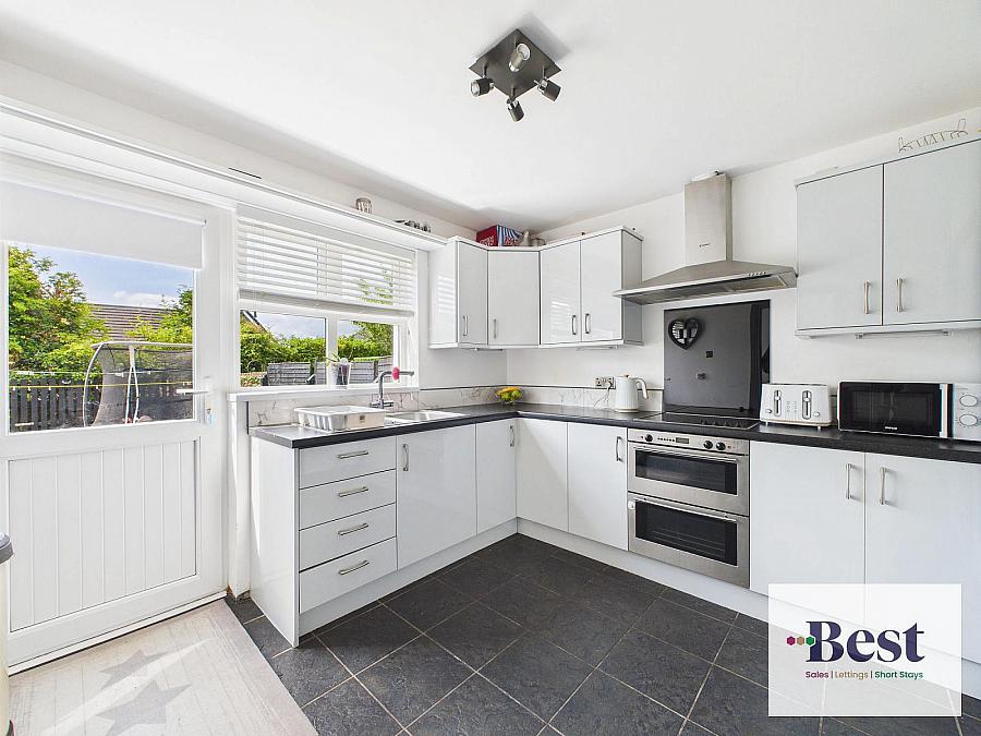 3 Oakdene