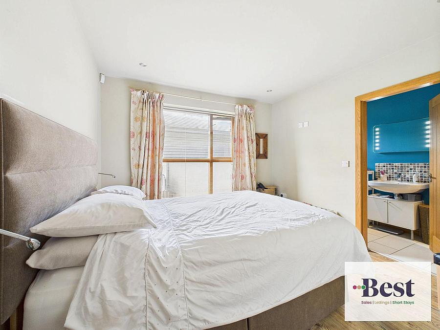 Apartment 5 75 Browndod Road