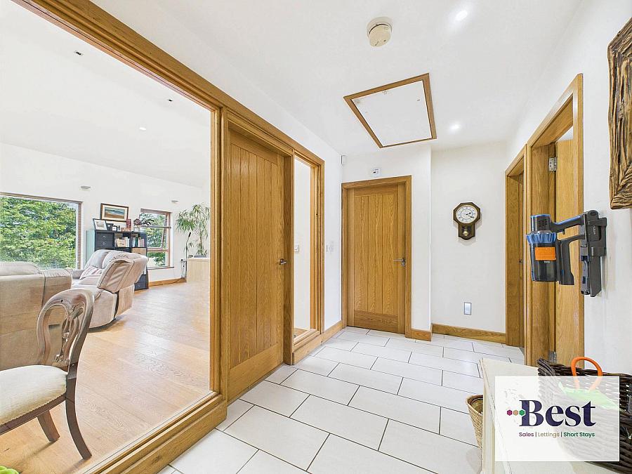 Apartment 5 75 Browndod Road