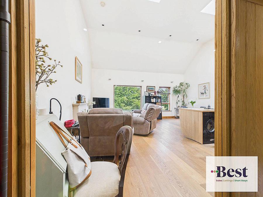 Apartment 5 75 Browndod Road