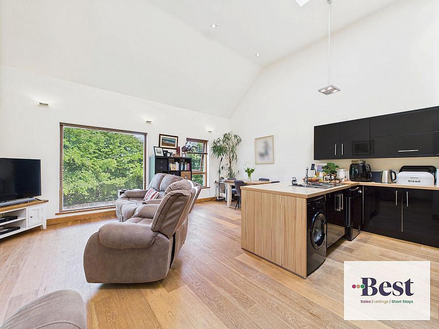 Apartment 5 75 Browndod Road