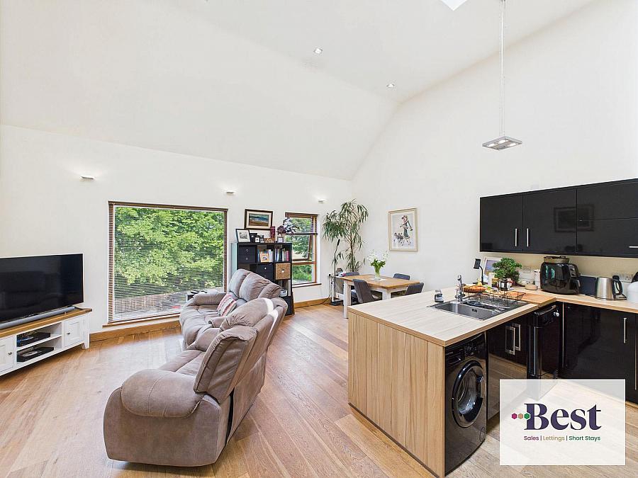 Apartment 5 75 Browndod Road