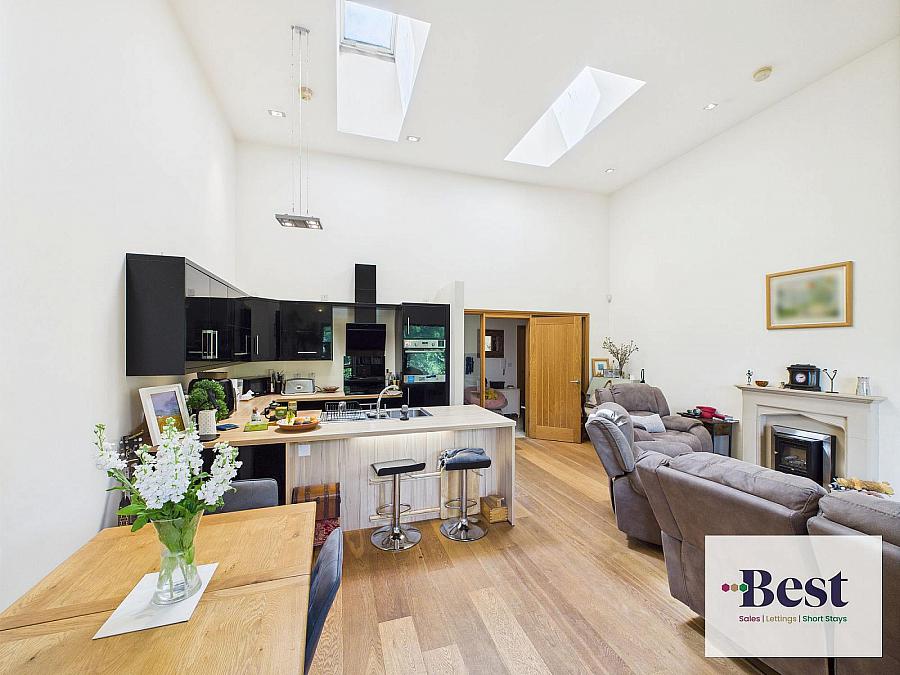Apartment 5 75 Browndod Road