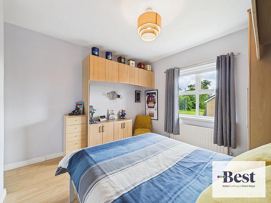 46 Corran Manor