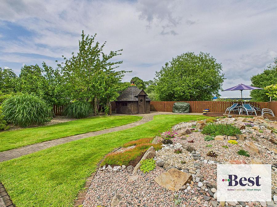 46 Corran Manor