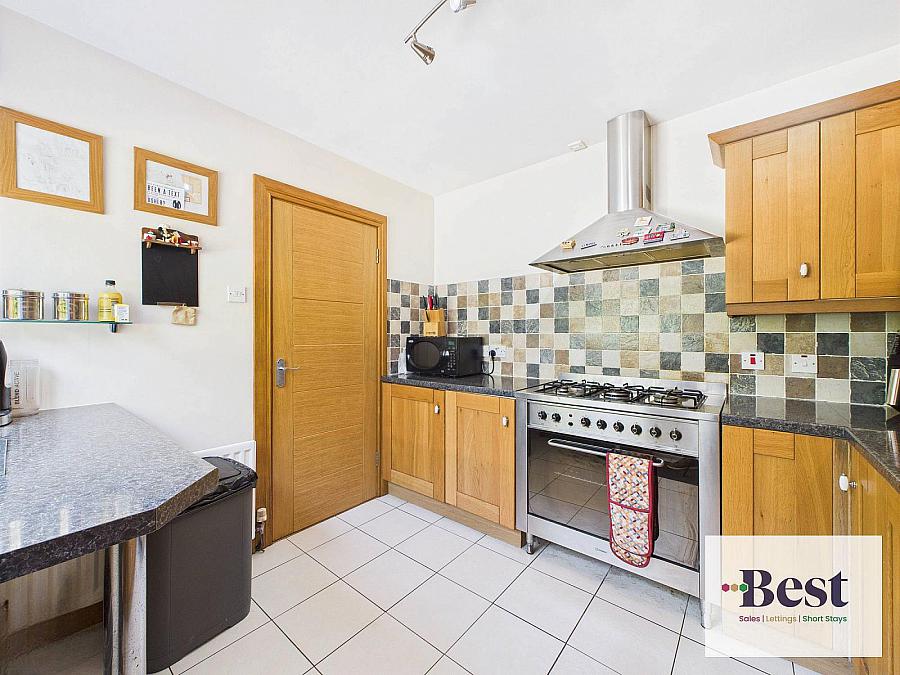 11 Parkmount Gardens