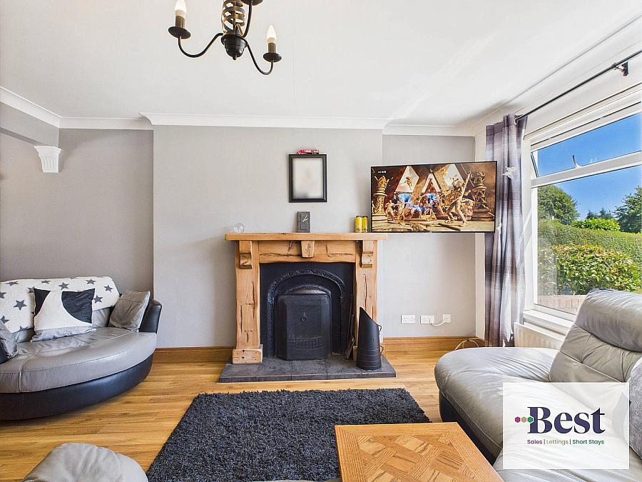 11 Parkmount Gardens