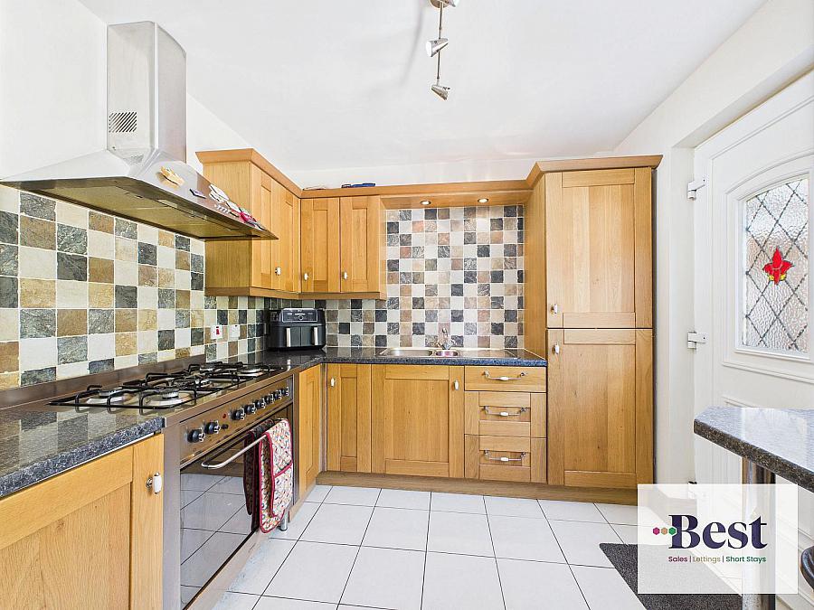 11 Parkmount Gardens
