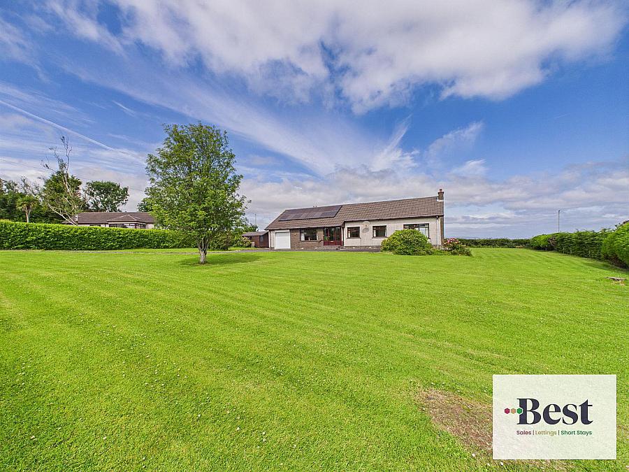 39 Mccareys Loanen, Larne, BT40 2DN