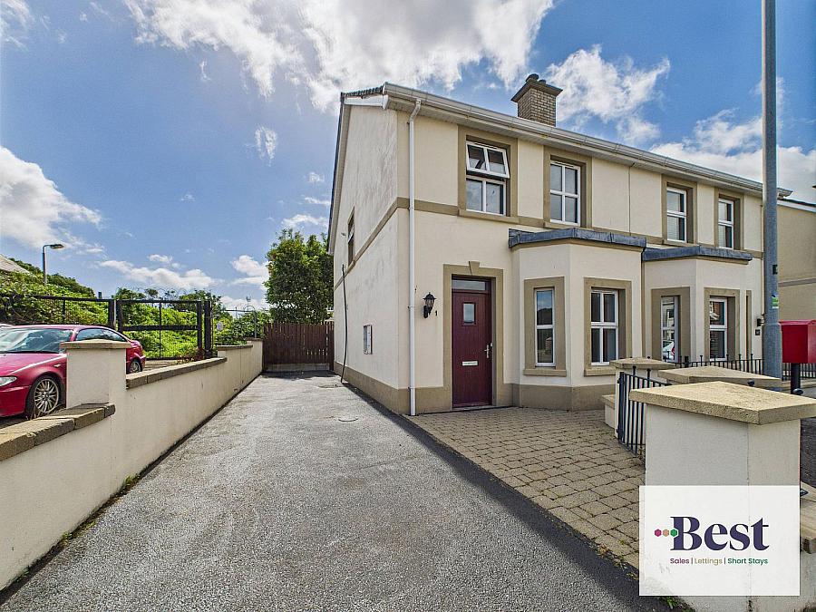 1 Bay Road Manor
