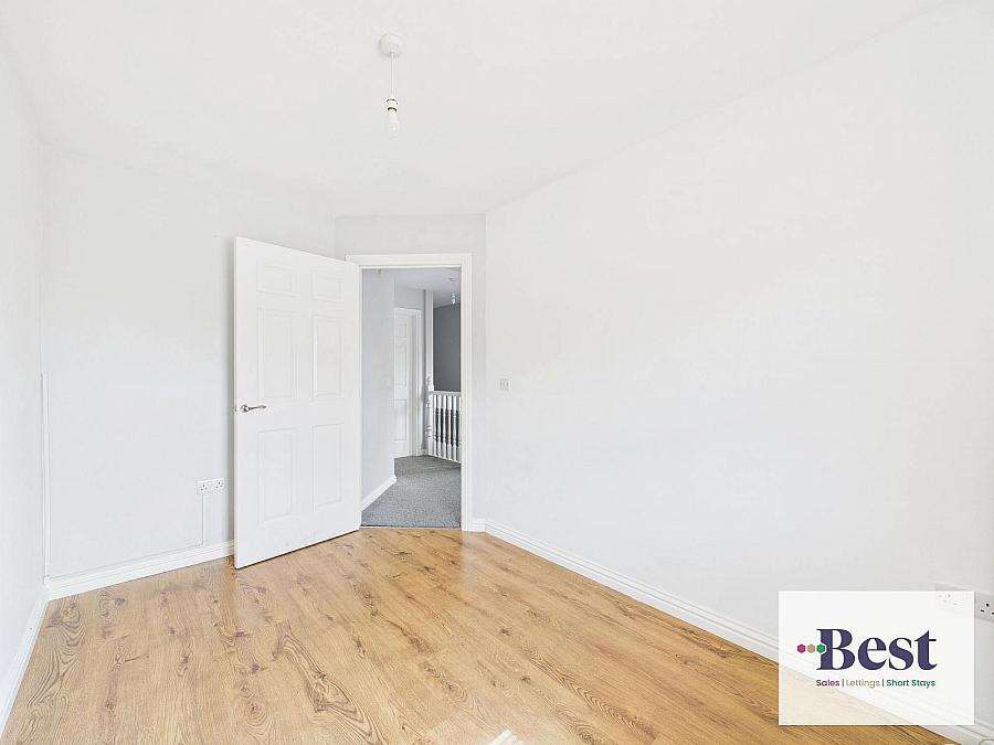 1 Bay Road Manor