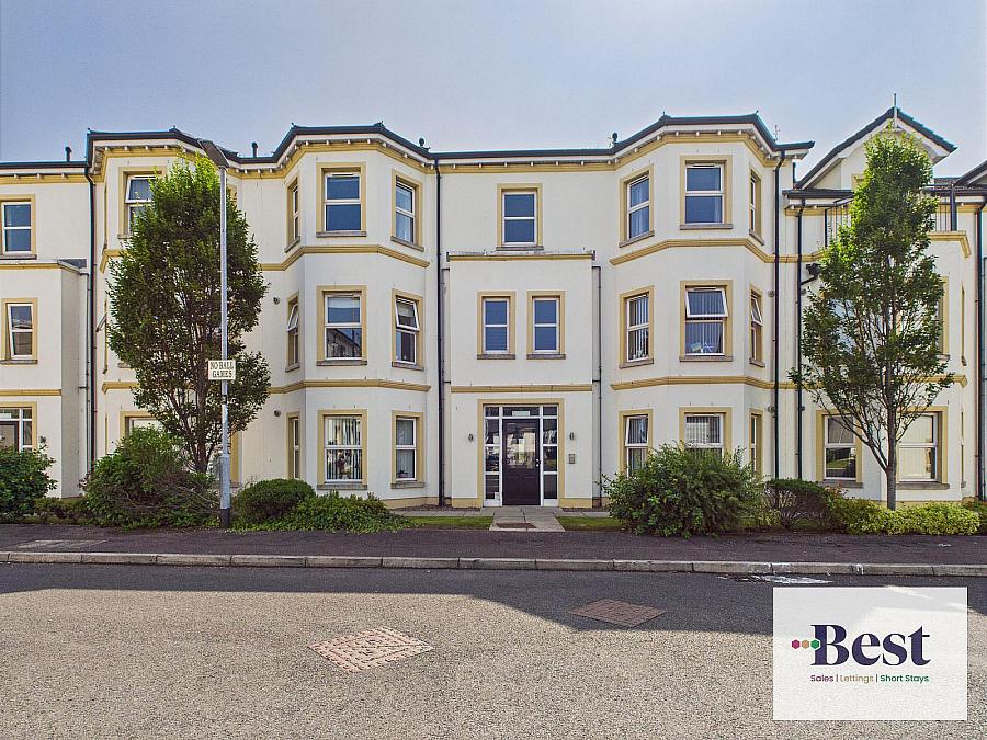 37 Corran Mews,Larne, BT40 1FH