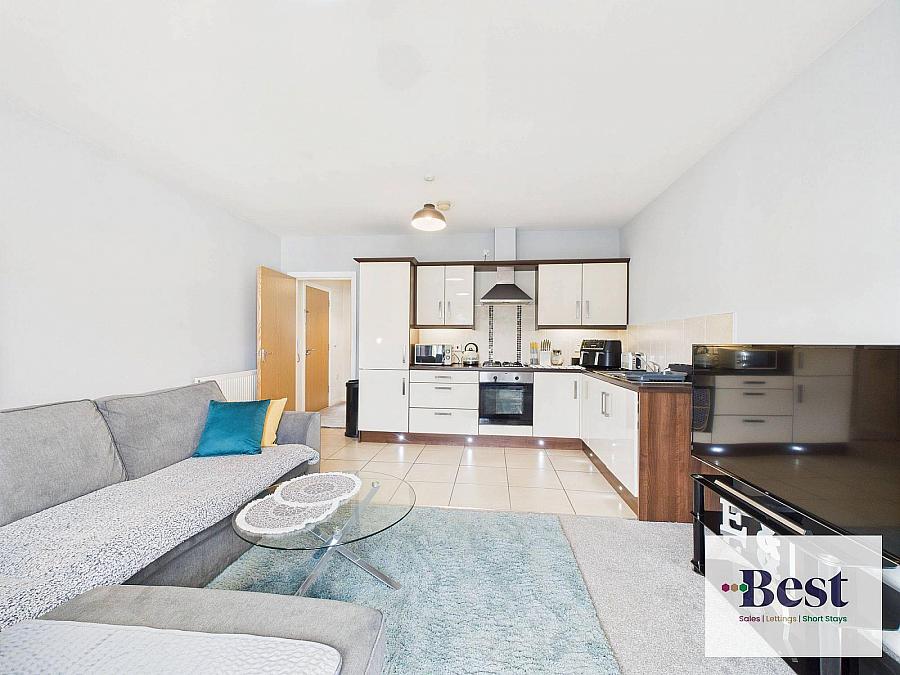 37 Corran Mews
