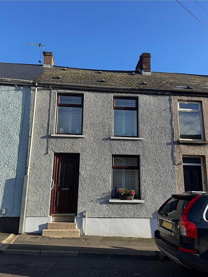17 St. Johns Place, Larne, BT40 1TB