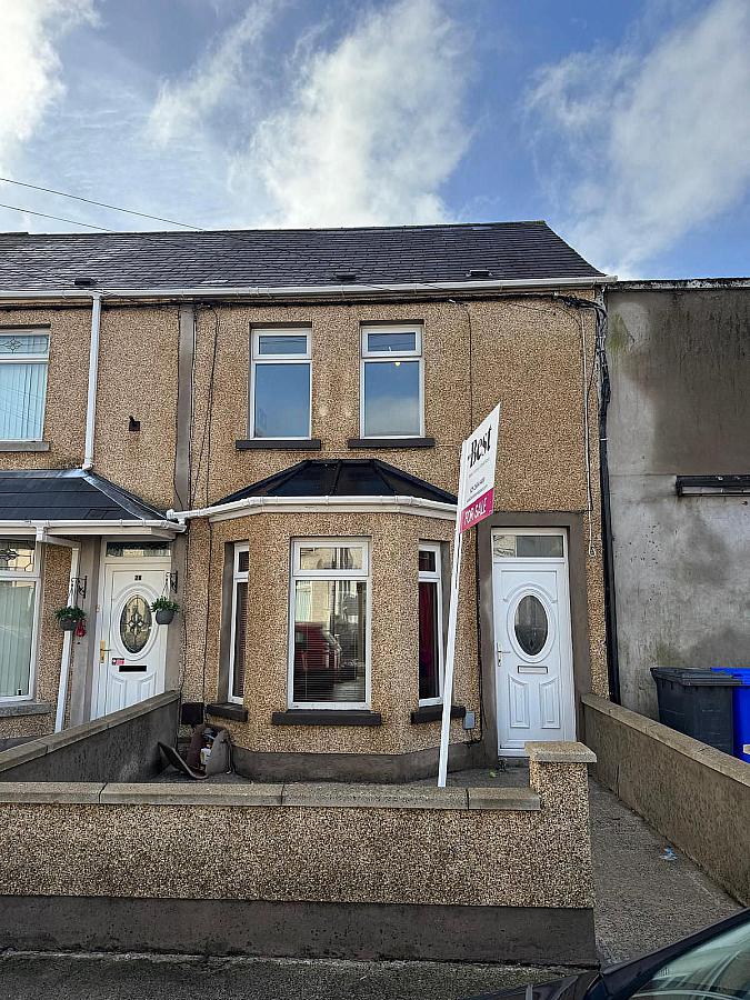 2A Newington Avenue, Larne, BT40 1NN