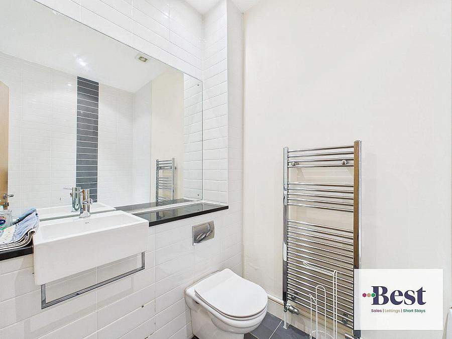 Apartment 3, Laharna Building Main Street