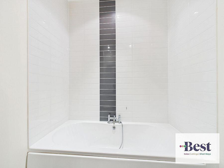 Apartment 3, Laharna Building Main Street