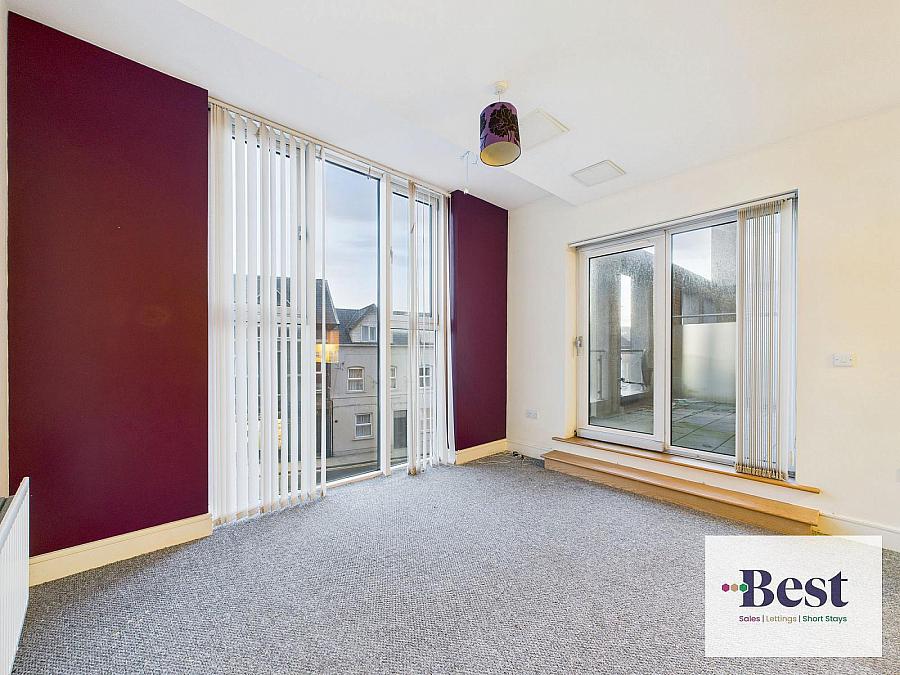 Apartment 3, Laharna Building Main Street