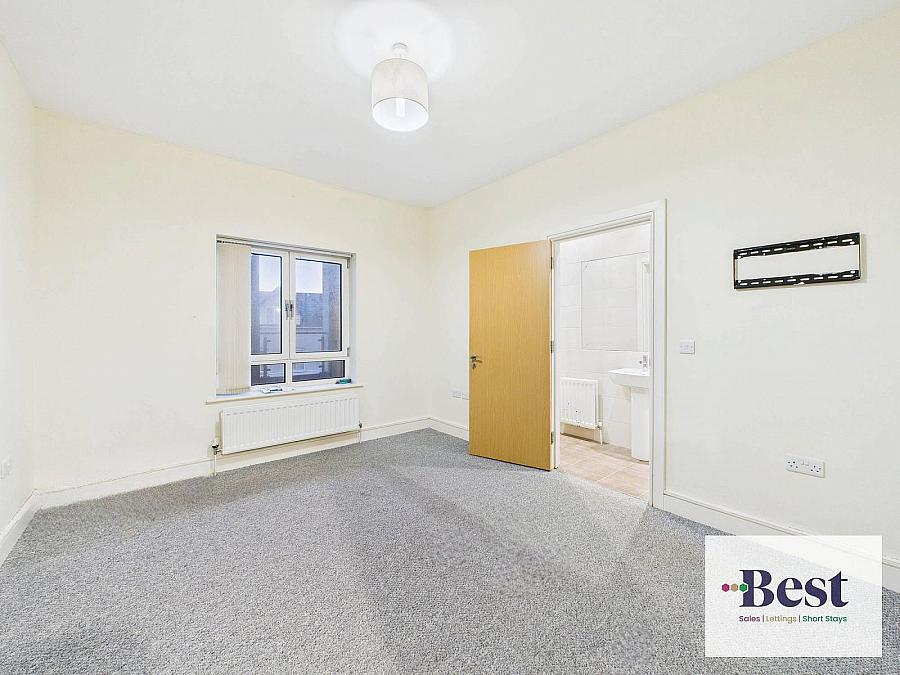 Apartment 3, Laharna Building Main Street