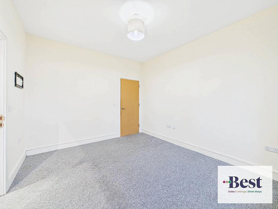 Apartment 3, Laharna Building Main Street