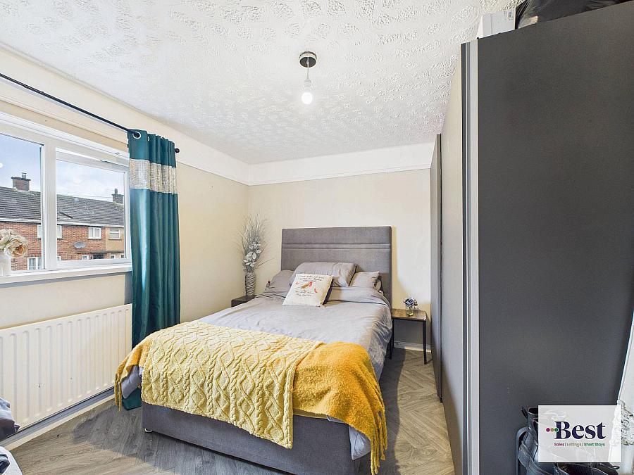 145 Waterloo Gardens