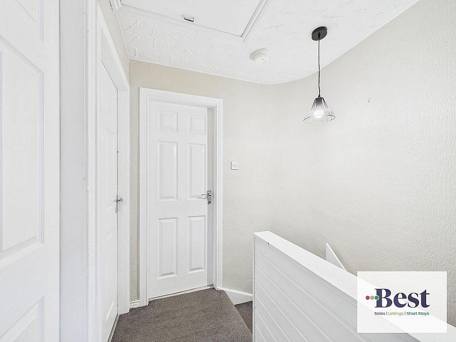 145 Waterloo Gardens