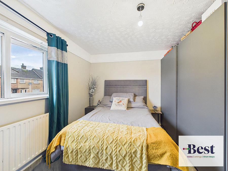 145 Waterloo Gardens