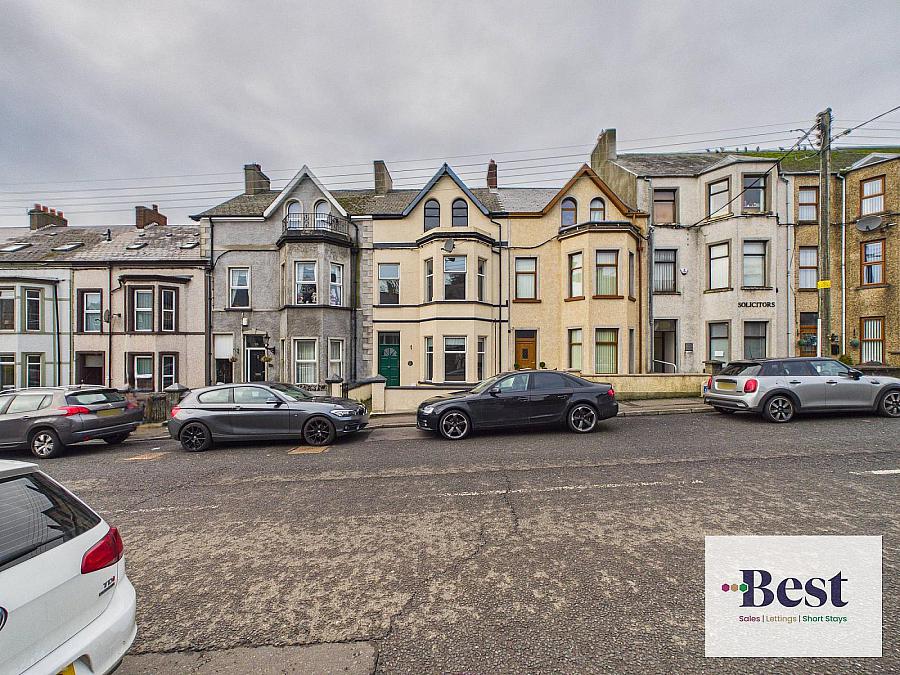 25 The Roddens, Larne, BT40 1QX