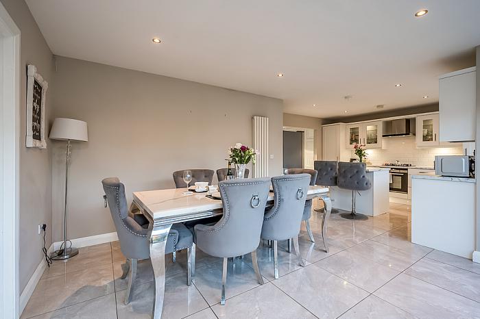 9 Edengrove Park East 9 Edengrove Park East